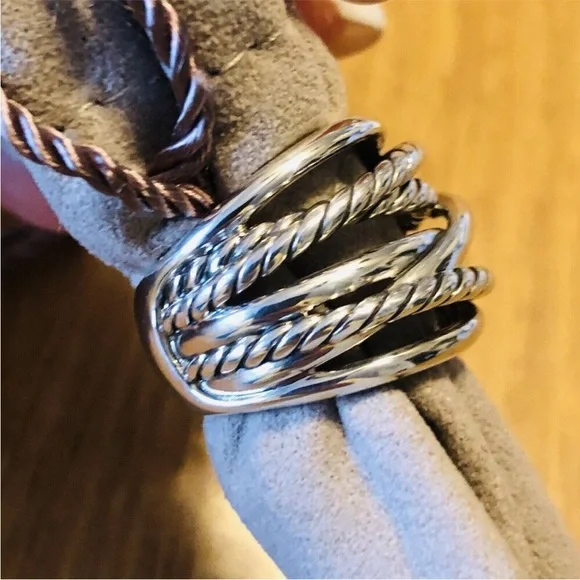 David Yurman Wide Cross Over Sterling Silver Cable Band Ring Size 5 w/Pouch Mint